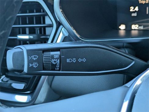 New 2026 GMC Canyon Elevation w/ Convenience Package image 29