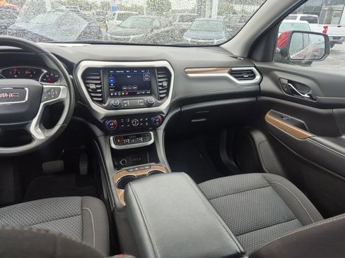 Certified 2023 GMC Acadia SLE w/ Driver Convenience Package AWD/4WD image 10