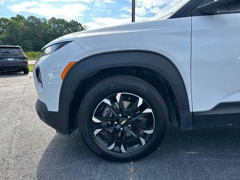 Used 2023 Chevrolet TrailBlazer LT w/ Convenience Package FWD image 14
