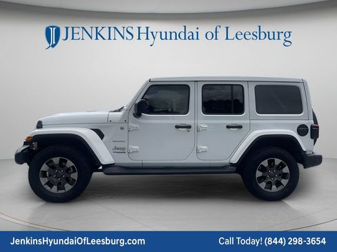 Used 2020 Jeep Wrangler Unlimited Sahara AWD/4WD image 8