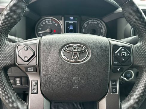 Used 2021 Toyota Tacoma TRD Off-Road w/ Technology Package AWD/4WD image 22