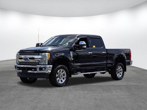 Used 2017 Ford F250 Lariat w/ Chrome Package AWD/4WD image 7