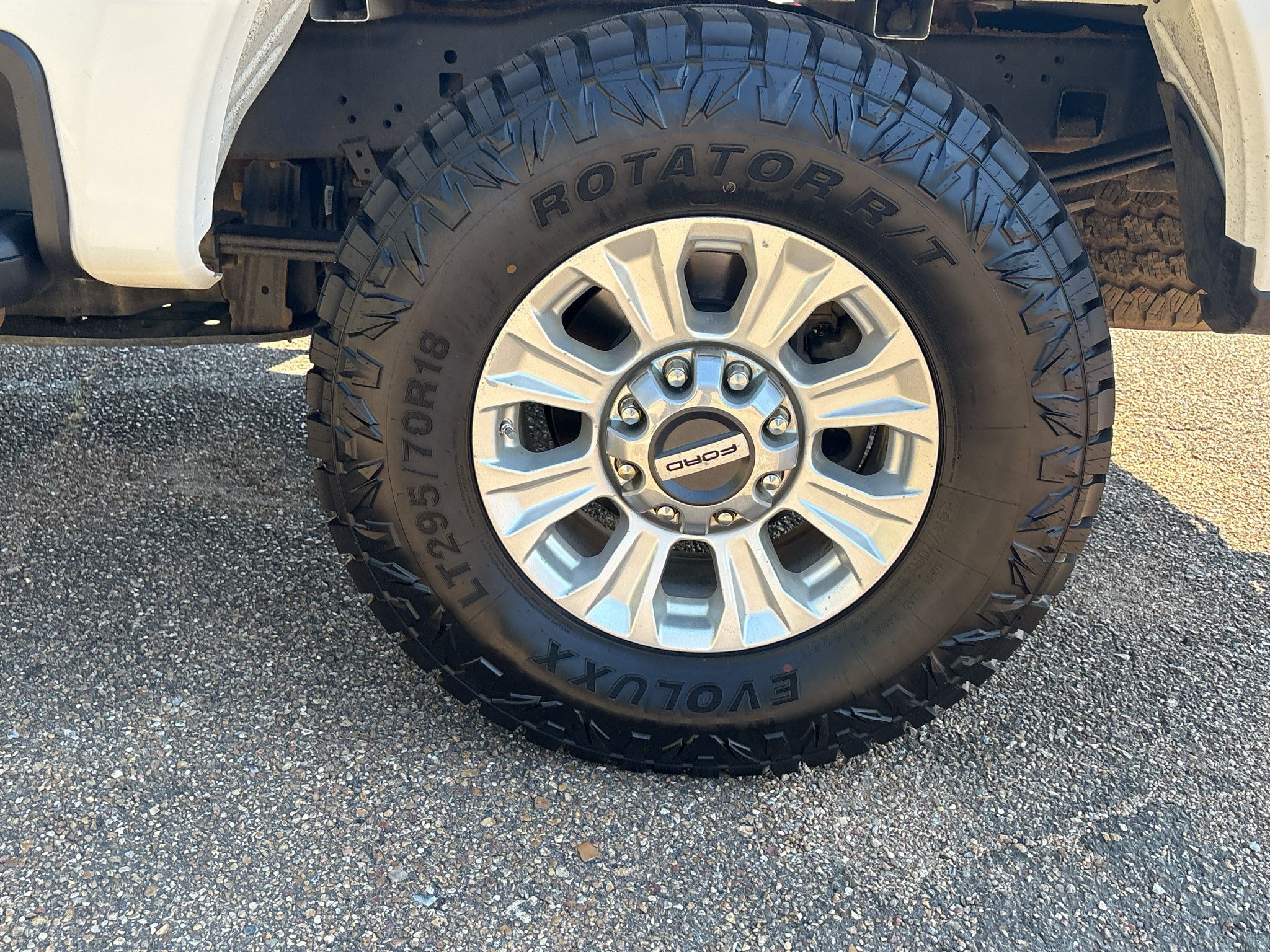 Used 2023 Ford F250 Lariat w/ Lariat Ultimate Package AWD/4WD image 32