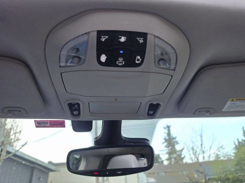 Used 2017 Chrysler Pacifica Limited w/ UConnect Theater Package image 20