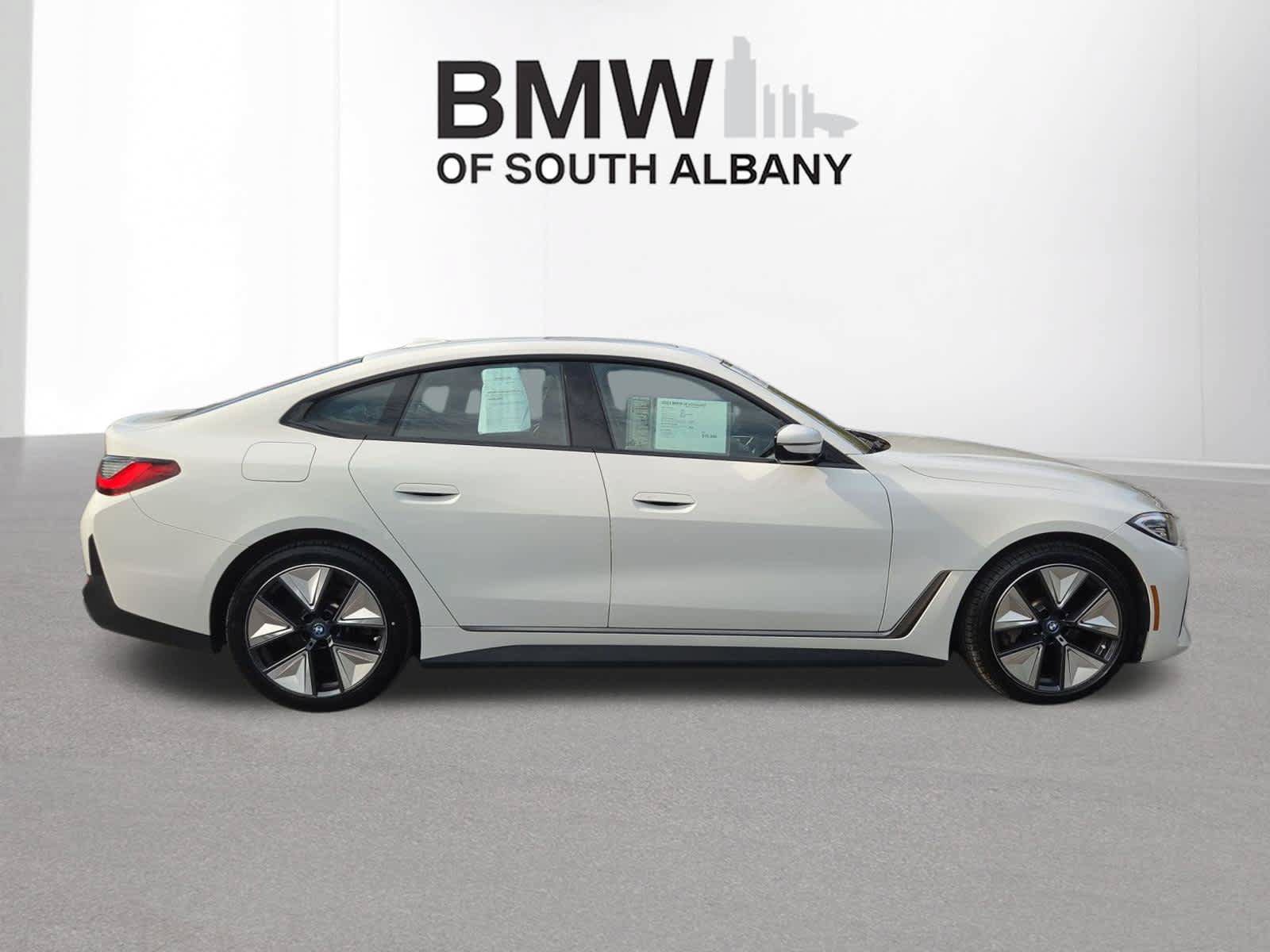 Used 2023 BMW i4 eDrive40 w/ Premium Package RWD image 6