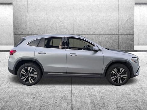 Certified 2025 Mercedes-Benz GLA 250 4MATIC image 3
