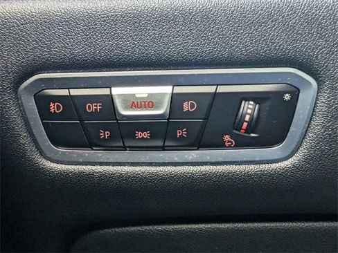 Used 2021 BMW X7 xDrive40i w/ Premium Package image 33