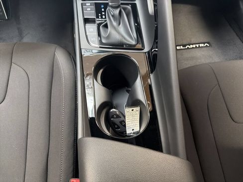 New 2026 Hyundai Elantra SEL Sport Premium FWD image 22
