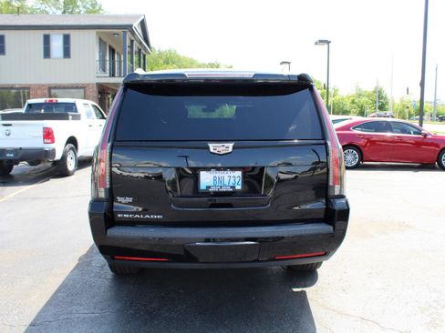 Used 2019 Cadillac Escalade ESV Platinum w/ Escalade Sport Edition AWD/4WD image 6