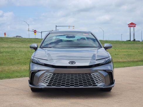New 2026 Toyota Camry XSE FWD image 11