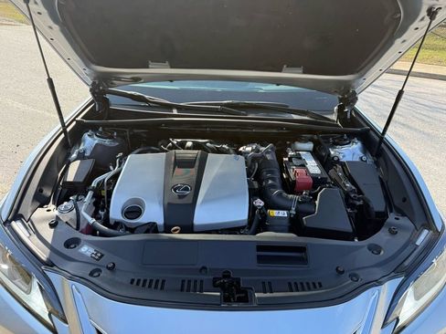 Certified 2025 Lexus ES 350 w/ Premium Package image 15