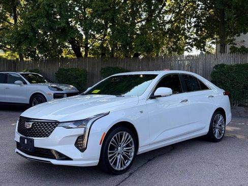 Used 2020 Cadillac CT4 Premium Luxury AWD/4WD image 2
