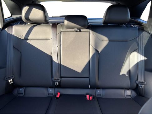 Used 2021 Volkswagen ID.4 Pro S w/ ID.4 Protection Package (IPT) image 17