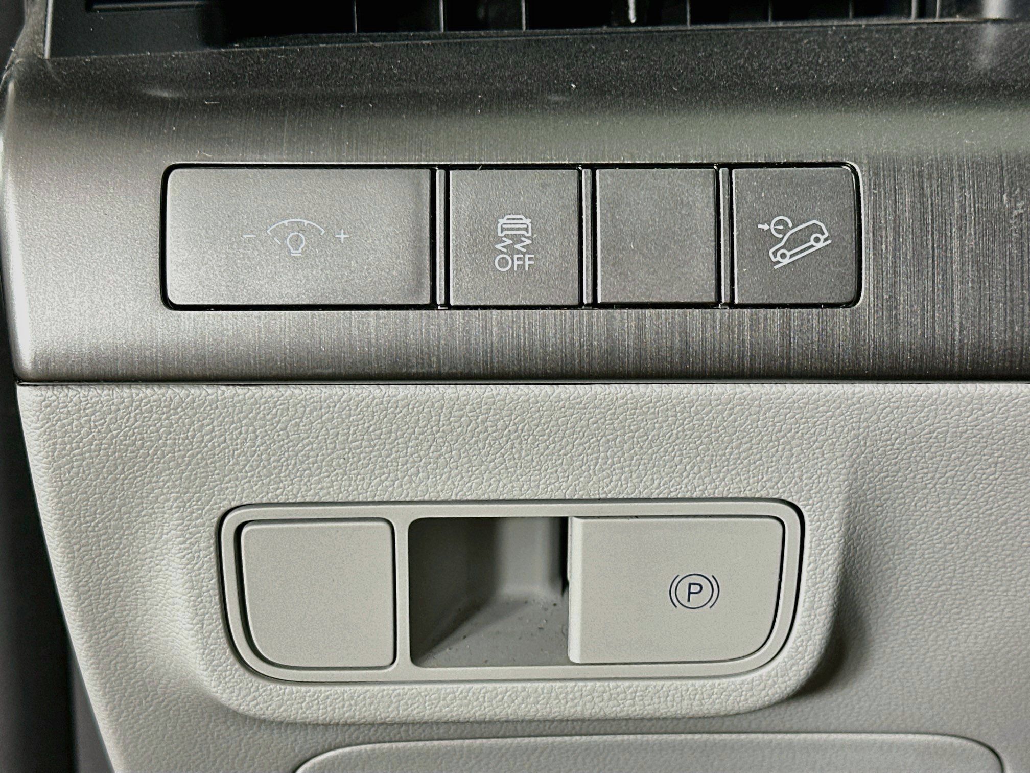 Used 2025 Hyundai Kona SEL AWD/4WD image 17