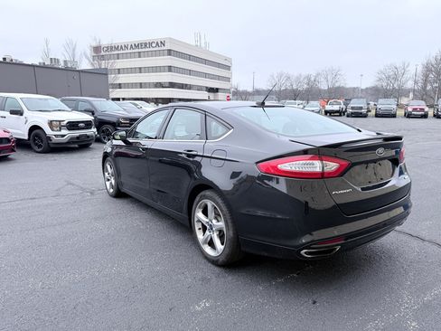 Used 2015 Ford Fusion SE w/ Equipment Group 201A image 3