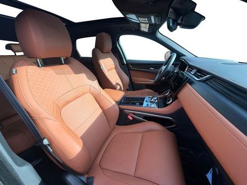 New 2025 Jaguar F-PACE R-Dynamic S AWD/4WD image 16