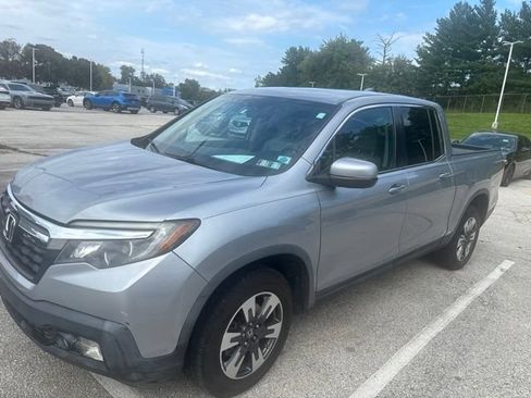 Used 2017 Honda Ridgeline RTL image 2