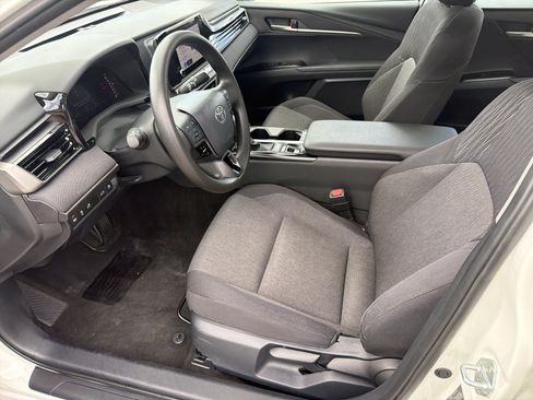Certified 2025 Toyota Camry LE FWD image 18