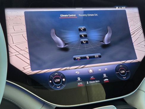 Certified 2023 Mercedes-Benz EQS 580 4MATIC SUV image 32