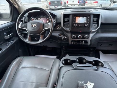 Used 2019 RAM 2500 Tradesman w/ Safety Group image 10