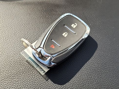 Used 2019 Chevrolet Traverse LS FWD image 11