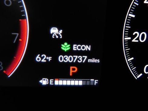 Used 2024 Honda Pilot EX-L image 32