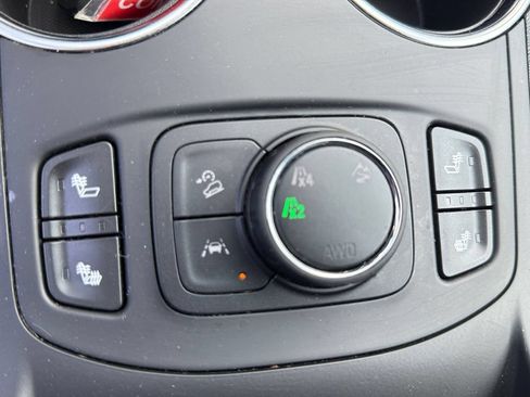 Used 2024 GMC Terrain SLT AWD/4WD image 30