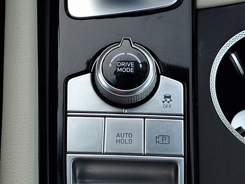 Certified 2026 Genesis G70 2.5T AWD/4WD image 26