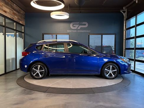 Used 2022 Subaru Impreza 2.0i Premium AWD/4WD image 2