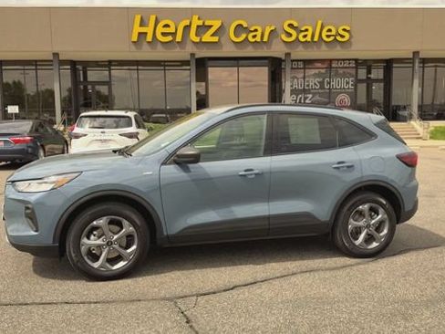 Used 2026 Ford Escape ST-Line AWD/4WD image 5