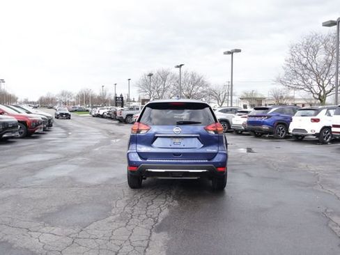 Used 2019 Nissan Rogue SV image 6
