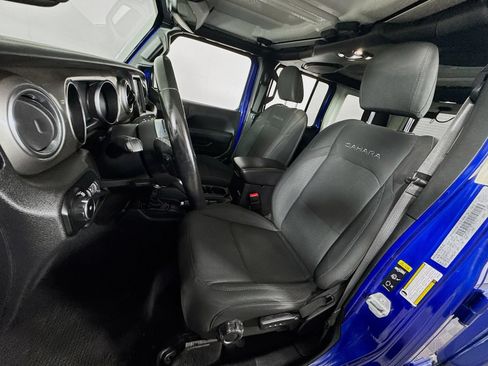Used 2020 Jeep Wrangler Unlimited Sahara w/ Uconnect 4C Nav & Sound Group AWD/4WD image 12