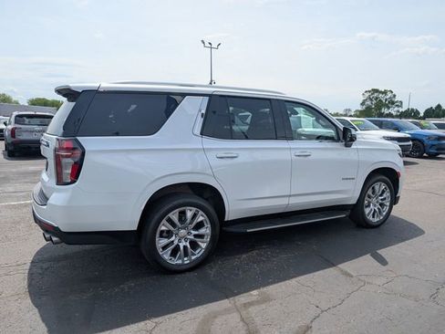 Used 2021 Chevrolet Tahoe Premier w/ Premium Package AWD/4WD image 9