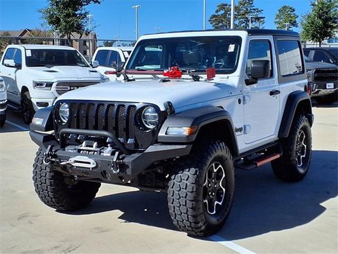 Used 2021 Jeep Wrangler Willys image 9