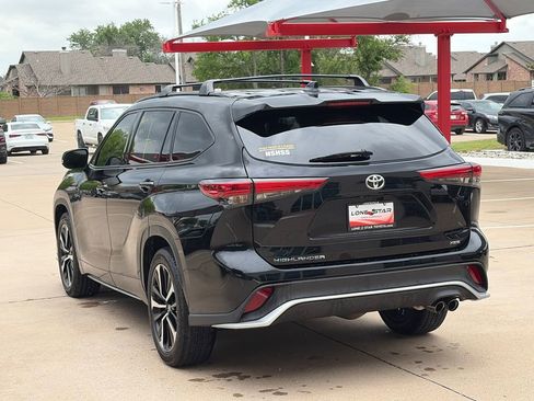 Used 2022 Toyota Highlander XSE image 5