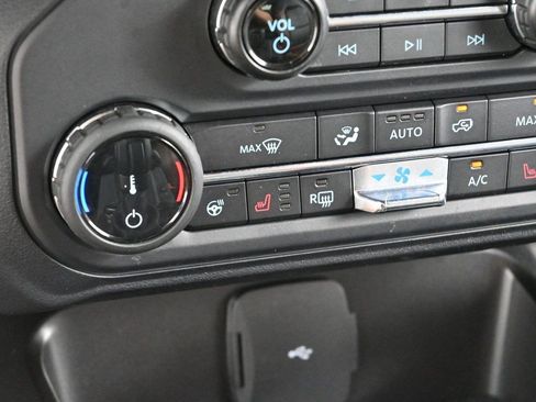 Used 2022 Ford Bronco Outer Banks AWD/4WD image 25