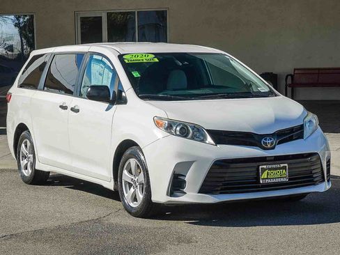 Used 2020 Toyota Sienna L image 3
