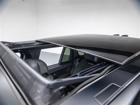 New 2026 Land Rover Range Rover SV AWD/4WD image 14