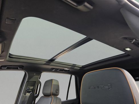 Used 2022 GMC Yukon AT4 w/ Max Trailering Package image 12