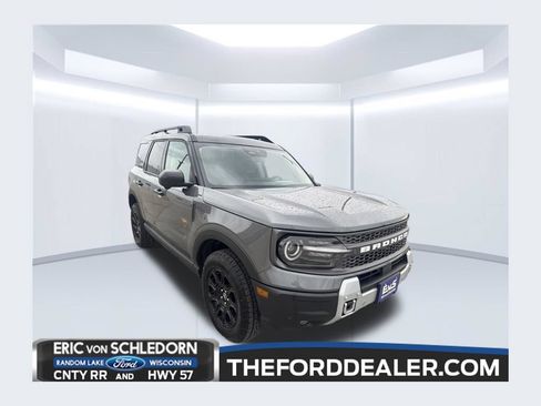 Used 2025 Ford Bronco Sport Badlands AWD/4WD image 1
