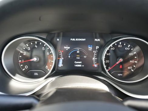 Used 2019 Jeep Compass Limited AWD/4WD image 25