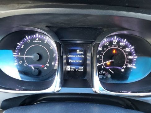 Used 2013 Toyota Avalon Limited w/ Technology Pkg image 14