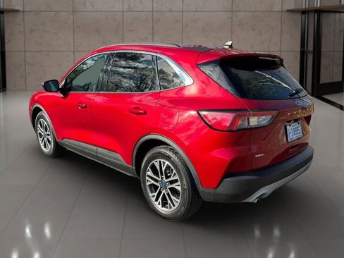 Used 2020 Ford Escape SEL image 5