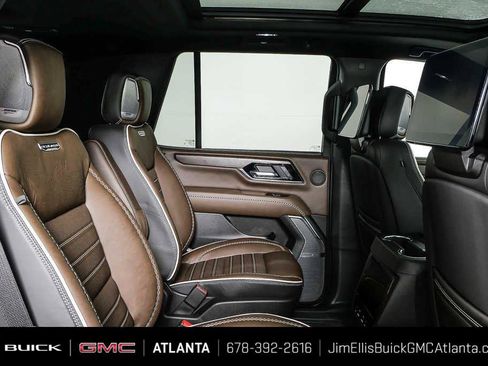 Certified 2026 GMC Yukon Denali Ultimate AWD/4WD image 23