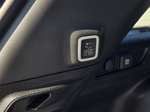 New 2025 Jeep Grand Cherokee Limited image 11