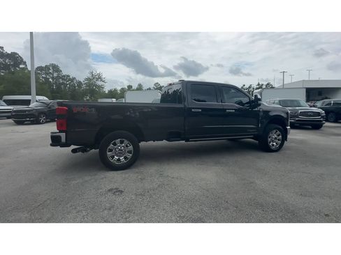 Used 2024 Ford F250 Lariat w/ Lariat Ultimate Package AWD/4WD image 9
