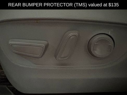 Used 2020 Toyota Highlander XLE image 6