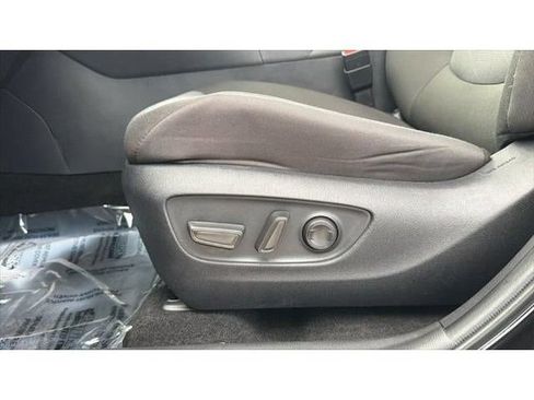 Certified 2025 Toyota RAV4 XLE AWD/4WD image 18