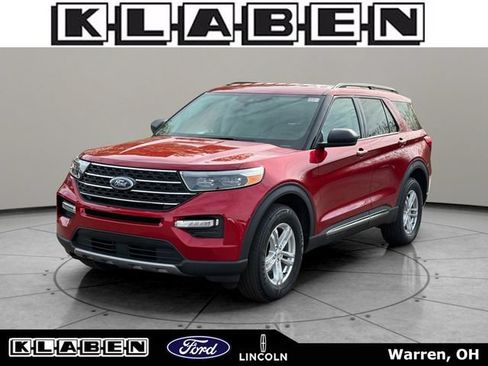 Certified 2023 Ford Explorer XLT w/ Equipment Group 202A AWD/4WD image 1