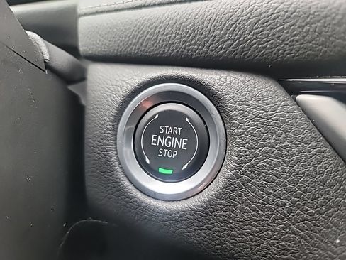 Used 2025 Cadillac XT4 Premium Luxury AWD/4WD image 24